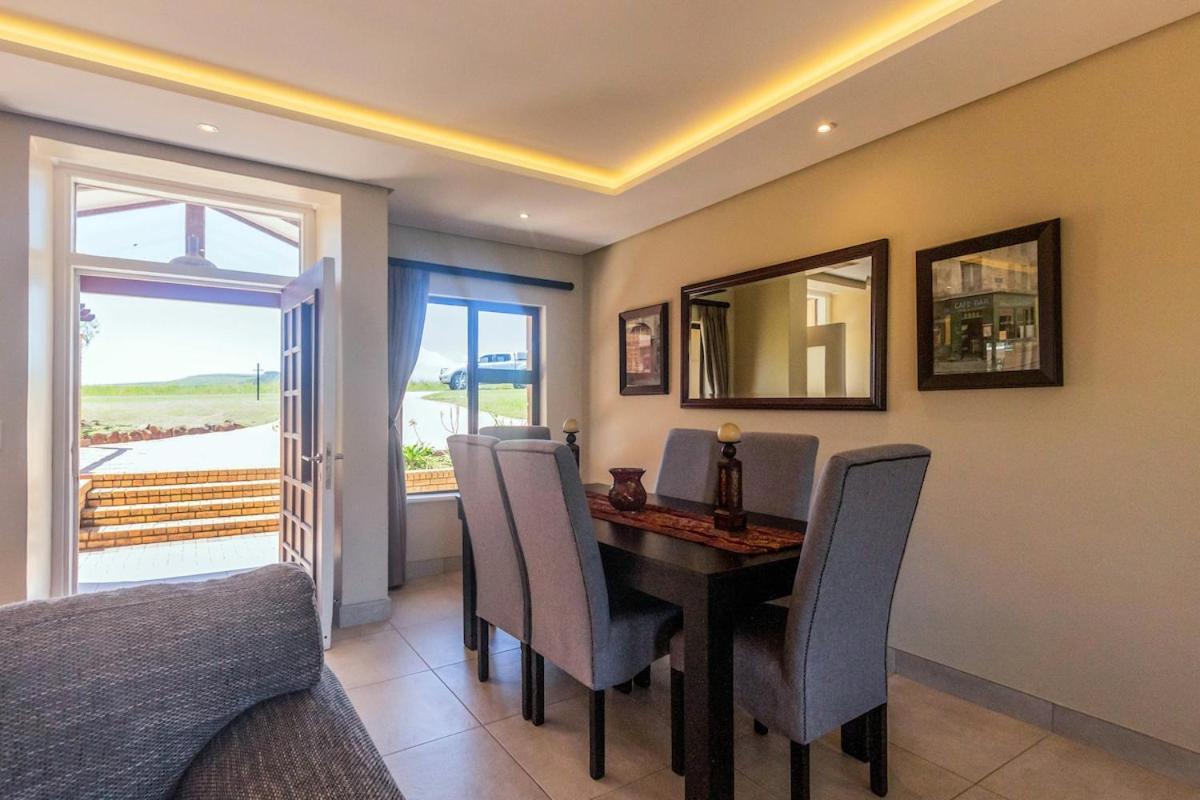 Serenity, Cathkin Estates By Euphoric Leisure Winterton Buitenkant foto
