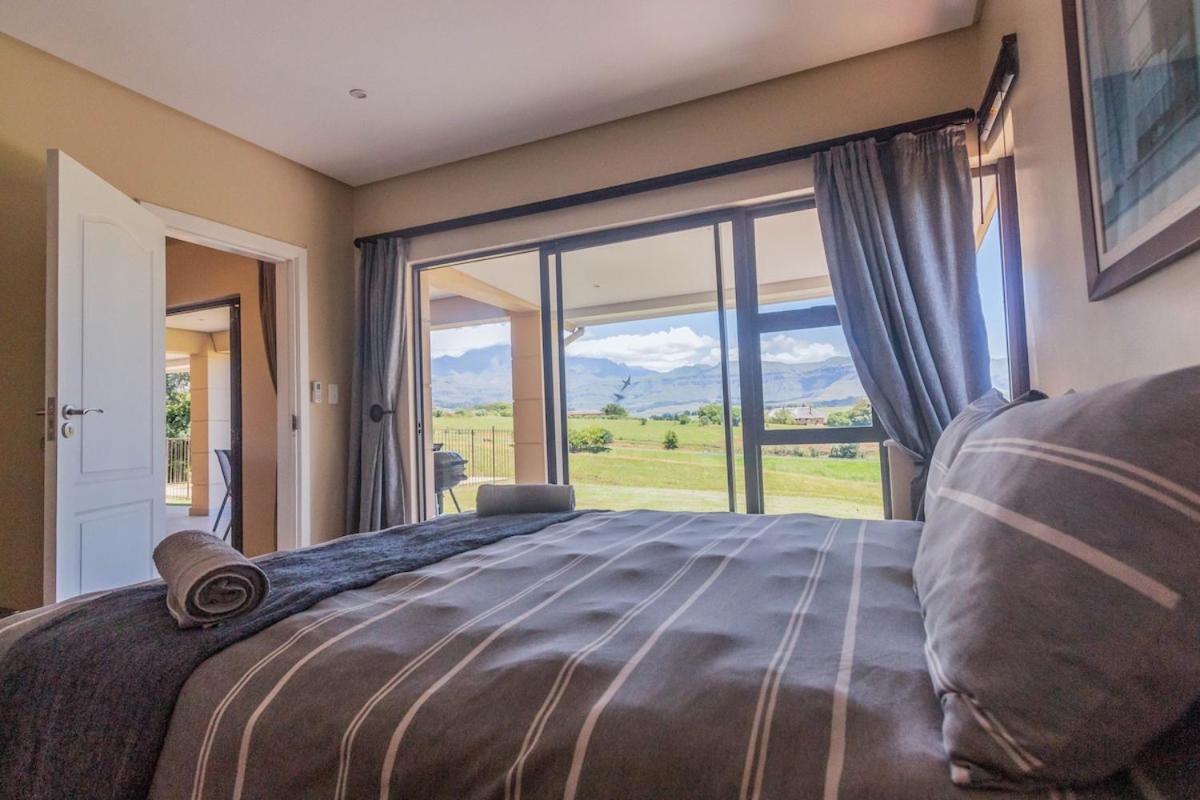 Serenity, Cathkin Estates By Euphoric Leisure Winterton Buitenkant foto