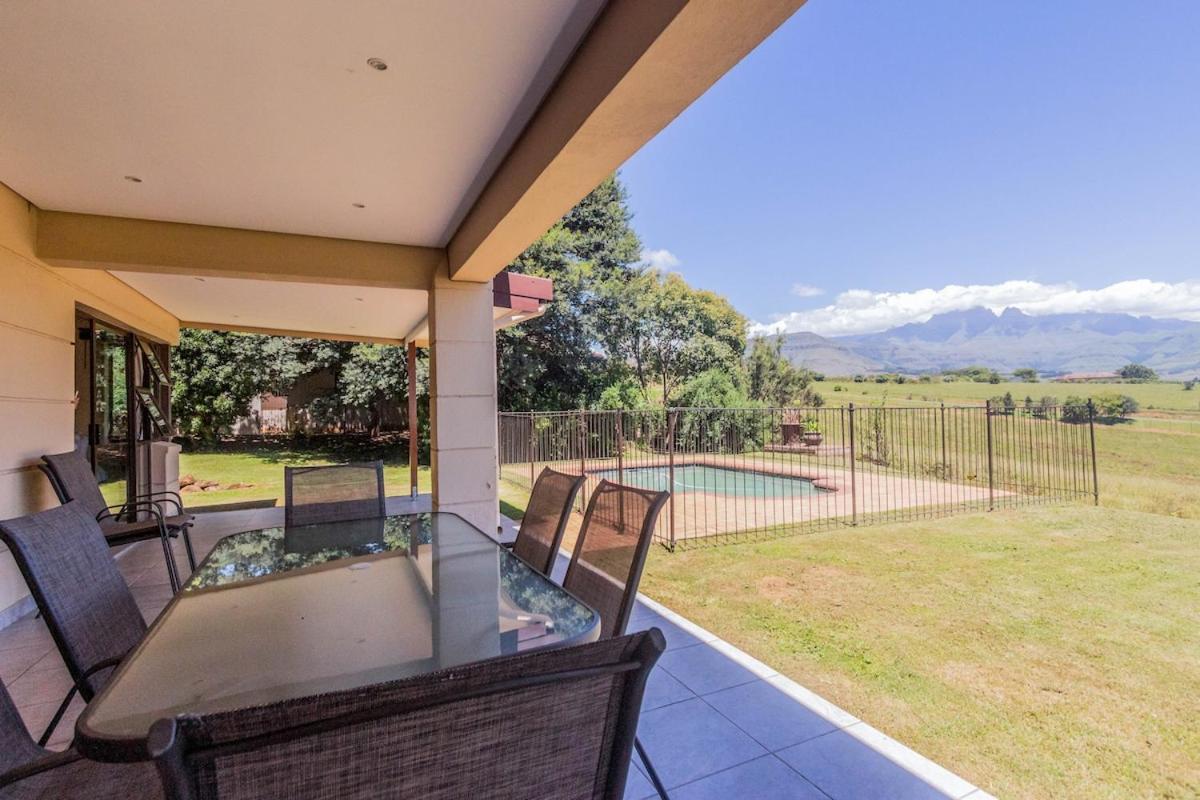 Serenity, Cathkin Estates By Euphoric Leisure Winterton Buitenkant foto