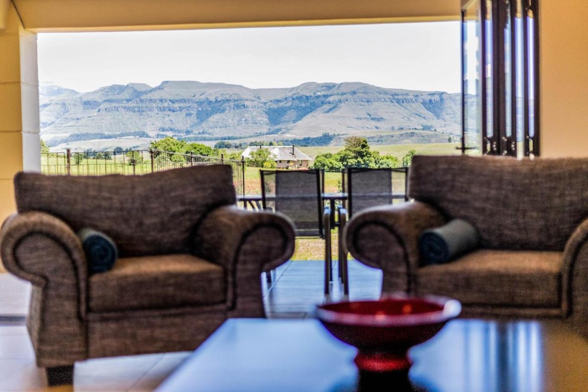 Serenity, Cathkin Estates By Euphoric Leisure Winterton Buitenkant foto